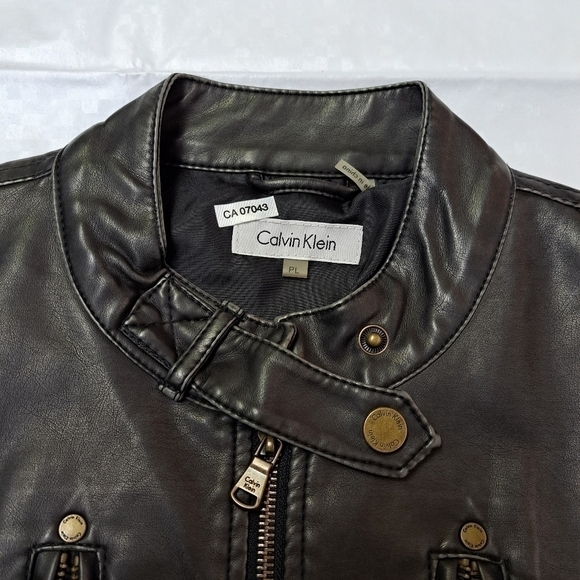 𝅺CALVIN Klein Faux Leather Jacket - Picture 8 of 16